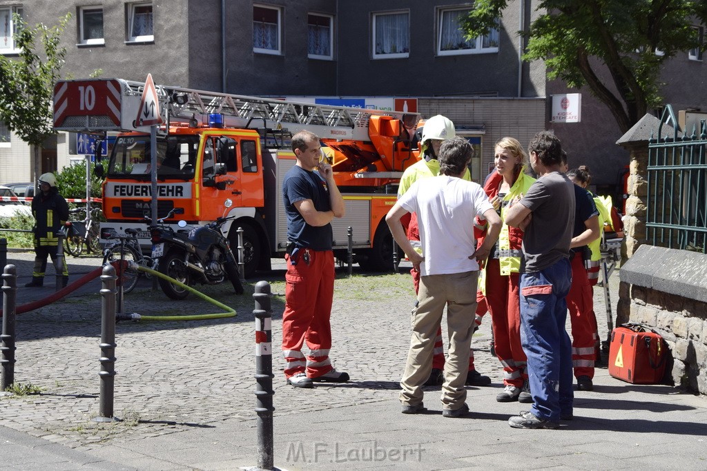 Explo Feuer 2 Koeln Kalk Hoefestr P071.JPG - Miklos Laubert